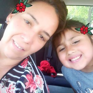 Meet your Posher, Cristela